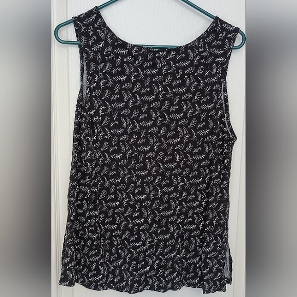 Women's Old Navy Tank Top in Size Large - Picture 2 of 5